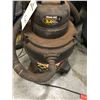 Image 3 : 8 GALLON WET/DRY SHOP VAC *TESTED/WORKS*