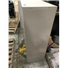 Image 2 : 42" x 18" x 53" 4 Drawer Cabinet