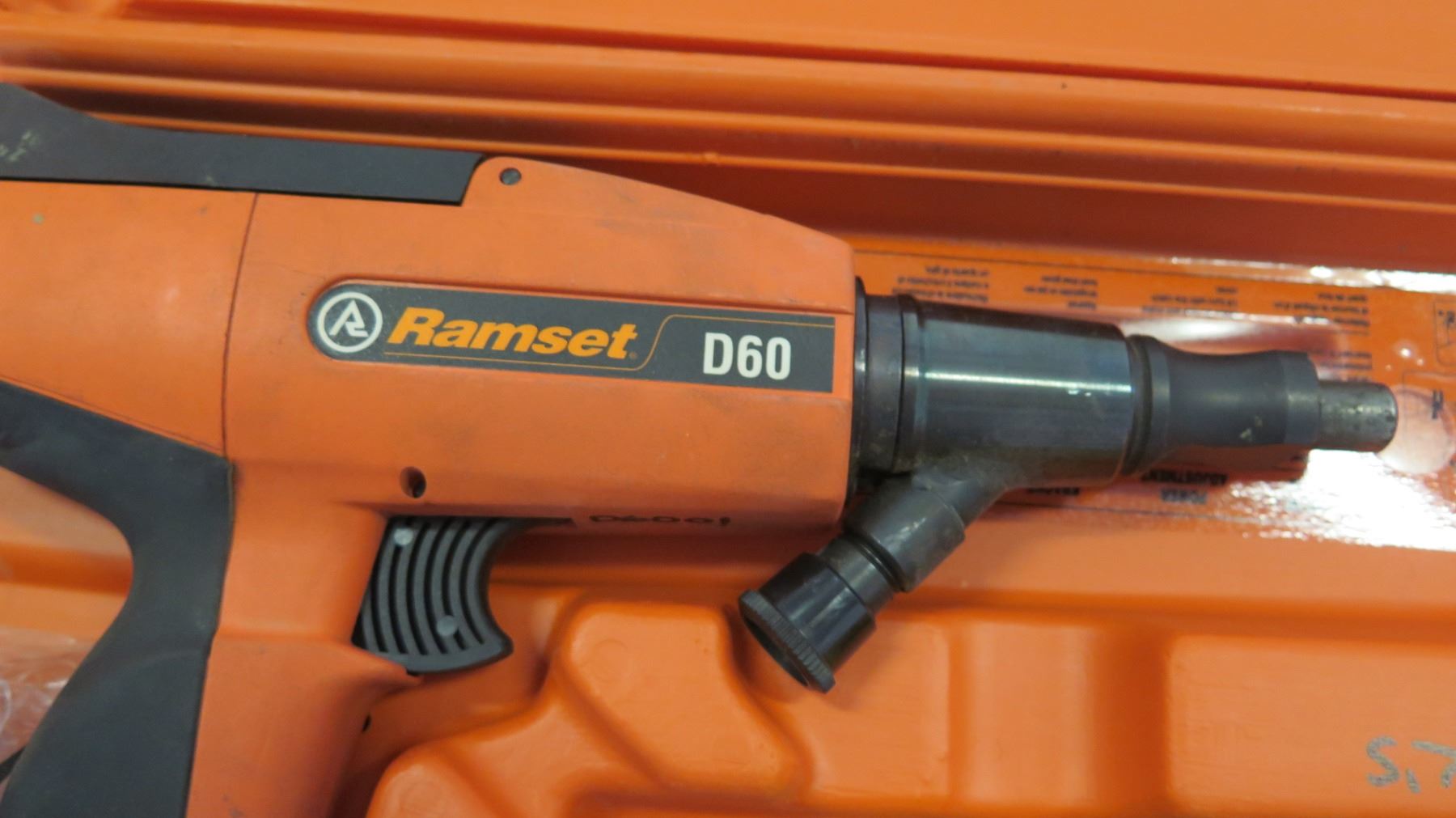 Red Ramset Ramset Red Heart Viper Actuated Tool & Ramset D60 Fastening Tool