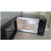 Image 2 : Black Oster Microwave Oven