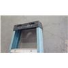 Image 2 : Werner Blue Commercial Step Ladder