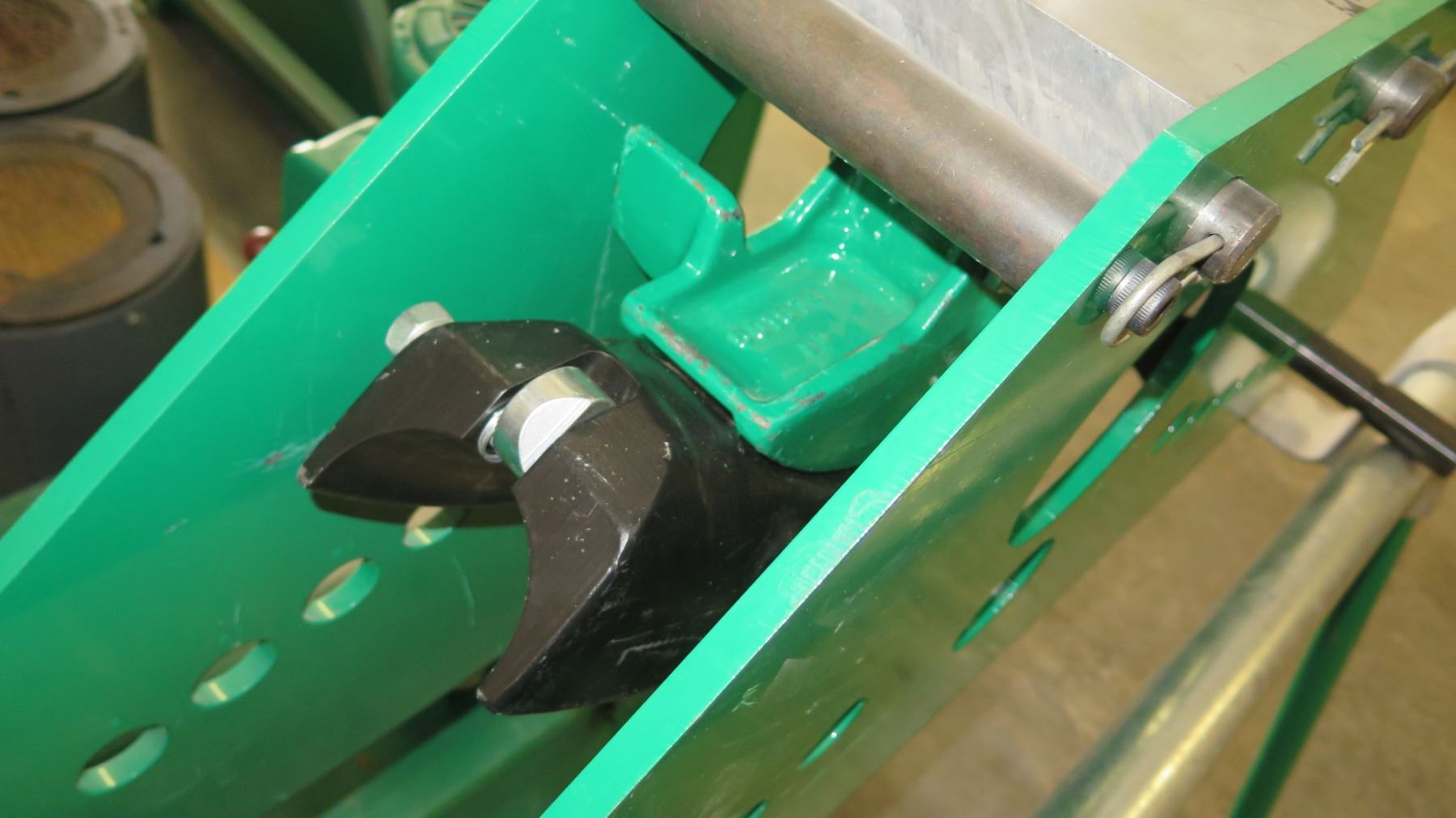 Greenlee Portable Hydraulic Bender 1-1/4"- 5" Pipe Bender w