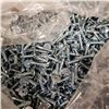 Image 2 : 5000 NUMBER 10 1" SELF TAPPING YOU DRILL SCREWS