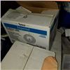 Image 2 : LARGE LOT OF RESTAURANT ITEMS, CONTAINERS, PLASTIC AND STYROFOAM CUTLERY, ETC