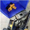 Image 3 : DEWALT CORDLESS CAULK GUN