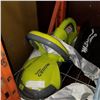 Image 1 : ELECTRIC GARDEN GROOM TOOL