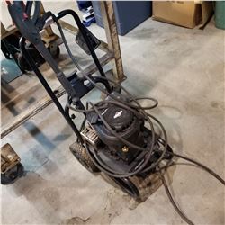 MURRAY 2000 PSI GAS PRESSURE WASHER