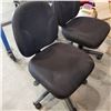 Image 2 : 2 OFFICE CHAIRS