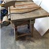 Image 2 : COMMERICAL 10" METAL TABLE SAW ON STAND - WORKING