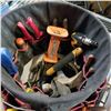Image 2 : HUSKY BUCKET W/ TOOLS