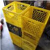 Image 2 : 8 MILK CRATES