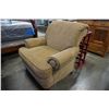 Image 2 : UPHOLSTERED ROLLED ARM CHAIR