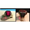 Image 1 : 14kt white gold ring with a red synthetic stone. 