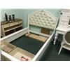 Image 1 : 5 PC DOUBLE BEDROOM SUITE INC. DOUBLE HEADBOARD, FOOTBOARD, RAILS, DESK WITH HUTCH AND CHAIR.