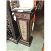Image 1 : 4' TALL ENTRY COLUMN