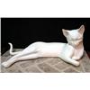 Image 1 : Decorative white ceramic cat measuring 11 1/2 in 