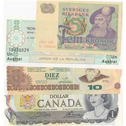 Mix Lot, 4 banknotes in whole UNC conditionbr/Canada, 1 Dollar, Sweden, 5 Kronor, Argentina, 10 Peso