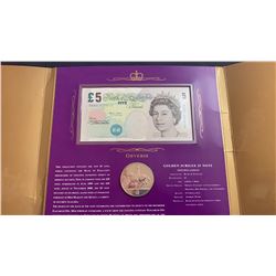 Great Britain, 5 Pounds, 2002, UNC, FOLDERbr/serial number: ER50 000819, Her Majesty The Queen Golde