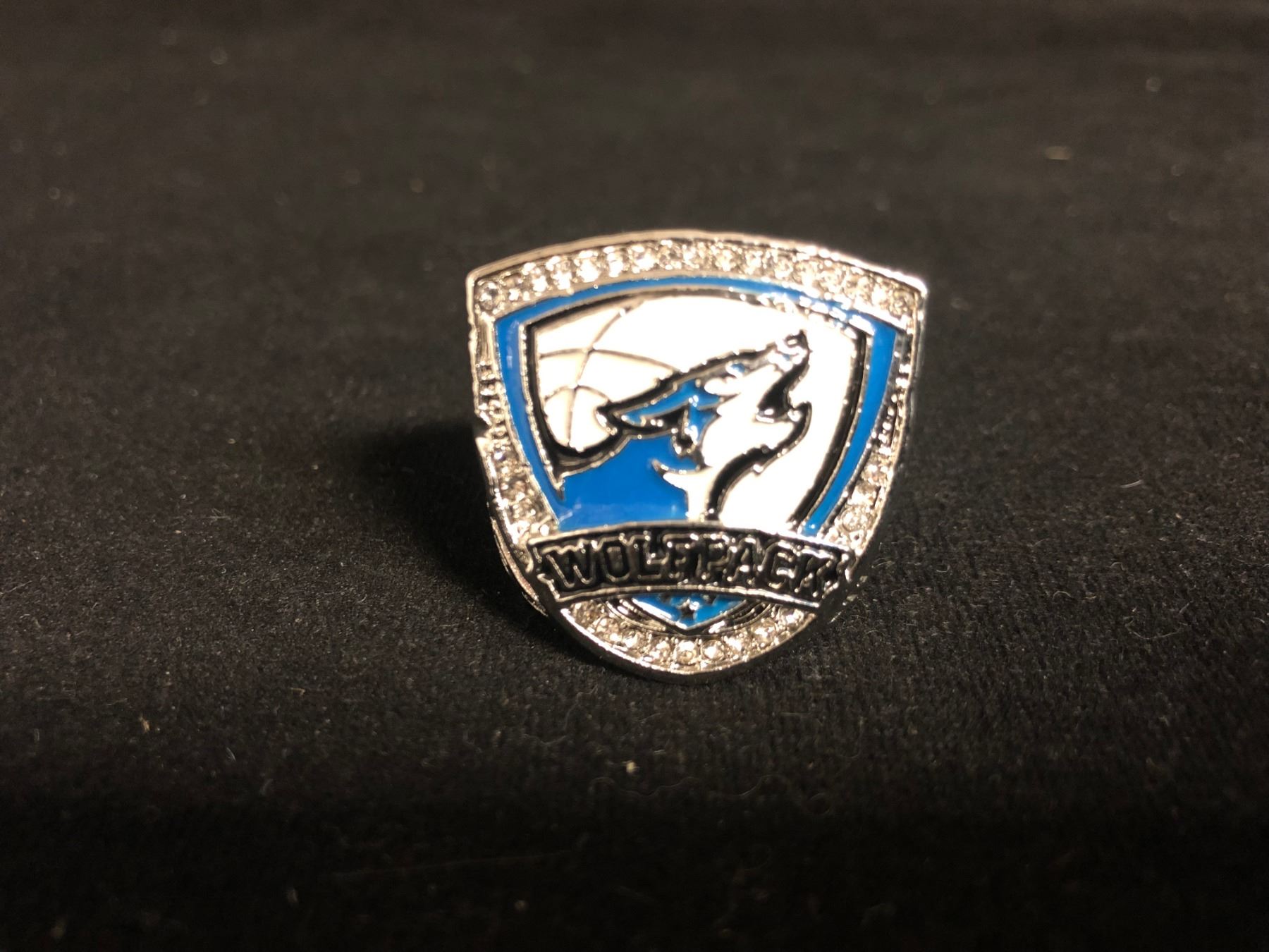 MINNESOTA TIMBERWOLVES 2017 NBA CHAMPIONSHIP RING (REPLICA)