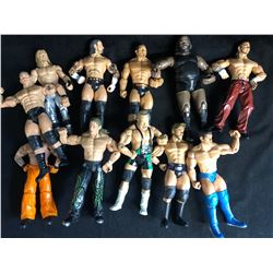 WRESTLING FIGURES LOT