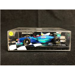 1:43 MINICHAMPS SAUBER C 17 PETRONAS J. ALESI