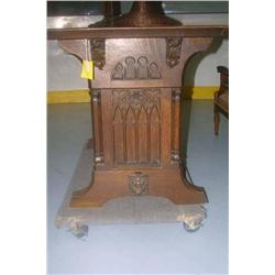 ARTS AND CRAFTS OAK LIBRARY  TABLE, circa 1900 he