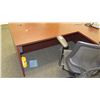 Image 7 : 2-Piece "L" Shaped Desk w/ Rolling Chair (desk 66" x 30" and 48" x 24")