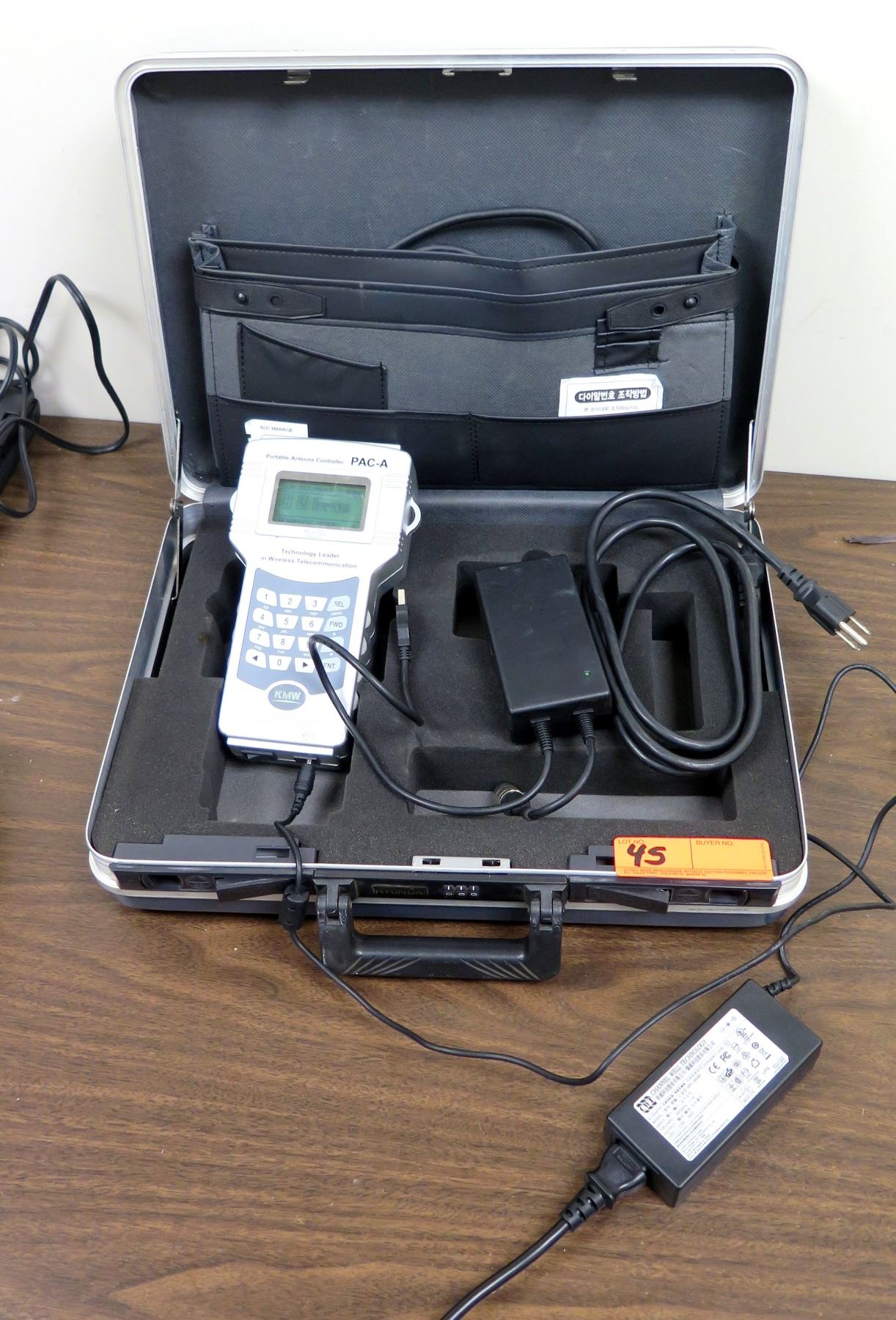 KMW PAC-A with OOK Portable Antenna RET Controller Bundle in Case