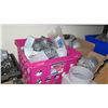 Image 17 : Metal Shelf with Contents: RFS Hybriflex, Dottie Fasteners, etc