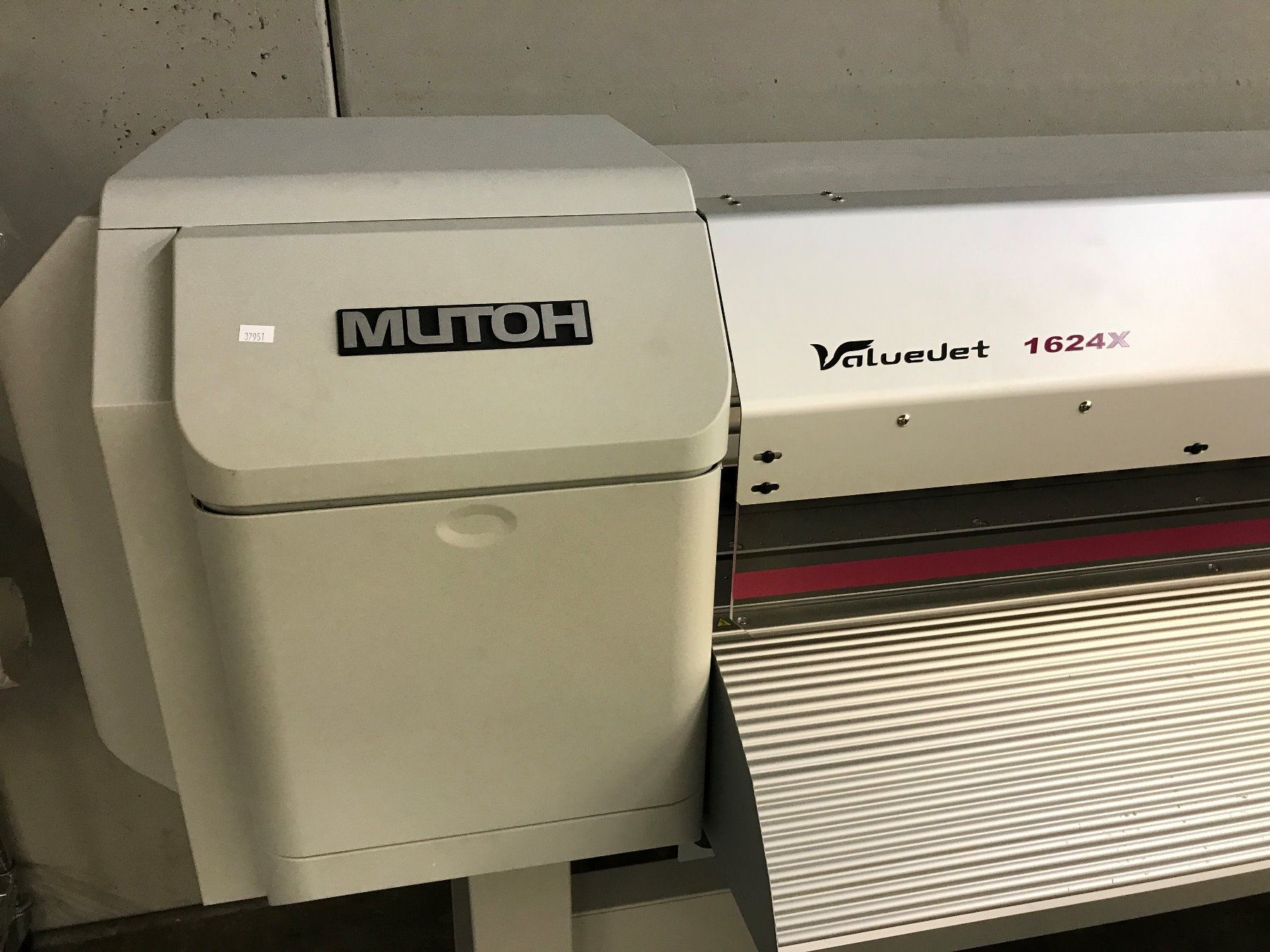 MUTOH VALUEJET 1624X ECO-SOLVENT COMMERCIAL WIDE FORMAT PRINTER