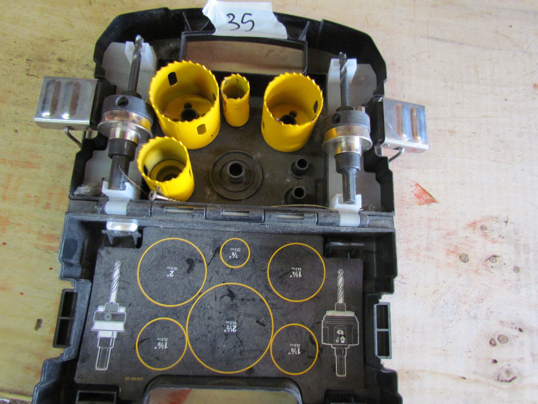 HOLE SAW KIT (DEWALT)