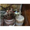 Image 3 : 11 ACETYLENE TANKS (22-24 INCH TALL TANKS)