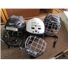 Image 1 : 3 HELMETS AND CAGES (SMALL)