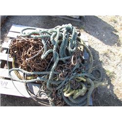 PALLET OF TRACTOR CHAIN AND ROPE