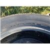Image 3 : Set of four(4) Goodyear Wrangler HP-275/60R20 ** 3 of the 4 are in good condition**