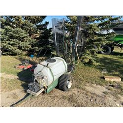 Spray-Tech 10ft Yard sprayer(12volt), wind screens, six nozzles with auxiliary hand spray wand.