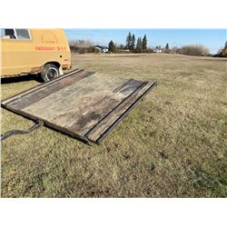 Utility trailer(homebuilt - double snowmobile) Year(U/K)