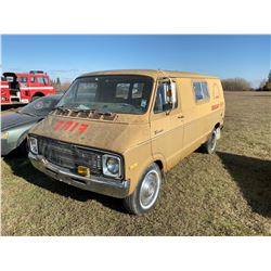 1976 Dodge Tradesman 200 Van