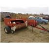 Image 1 : INTERNATIONAL 445 SQUARE BALER