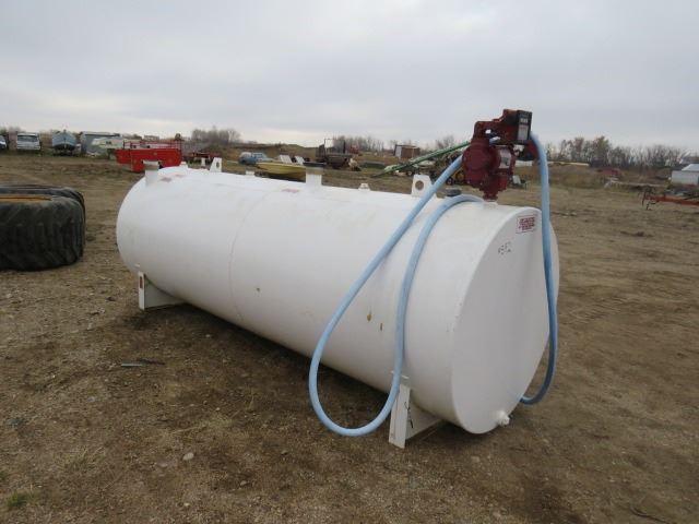 1000 GALLON PORTABLE FUEL TANK C/W FILL-RITE ELECTRIC PUMP & METER 35 GPM