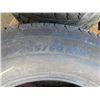 Image 2 : 2 TIRES 265-60-18