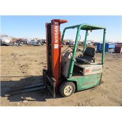 ELECTRIC FORK LIFT 24 VOLT -NO CHARGER (NISSAN 30) SOLD AS IS