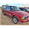 Image 2 : 1995 GMC SONOMA RED W/ CAP (STANDARD TRANSMISSION) 1GTCS1445SK534337