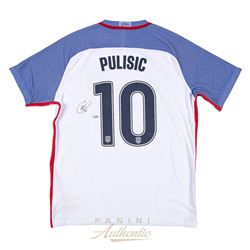 Christian Pulisic Signed Team USA Nike Jersey (Panini COA)