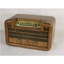 1950s Bendix table top radio