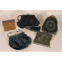 Five purses, incl. two beaded and 1 chain