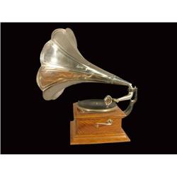 Phonograph by Victor type VIC2
