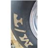 Image 2 : Mickey Thompson ET Drag 31.0/10.5-15W Racing Tire & Chrome Rim
