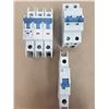 Image 2 : LOT OF MISC ALLEN-BRADLEY CIRCUIT BREAKERS *SEE PICS FOR PART #*