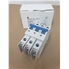 Image 1 : ALLEN-BRADLEY 1489-M3C040 SER D CIRCUIT BREAKER